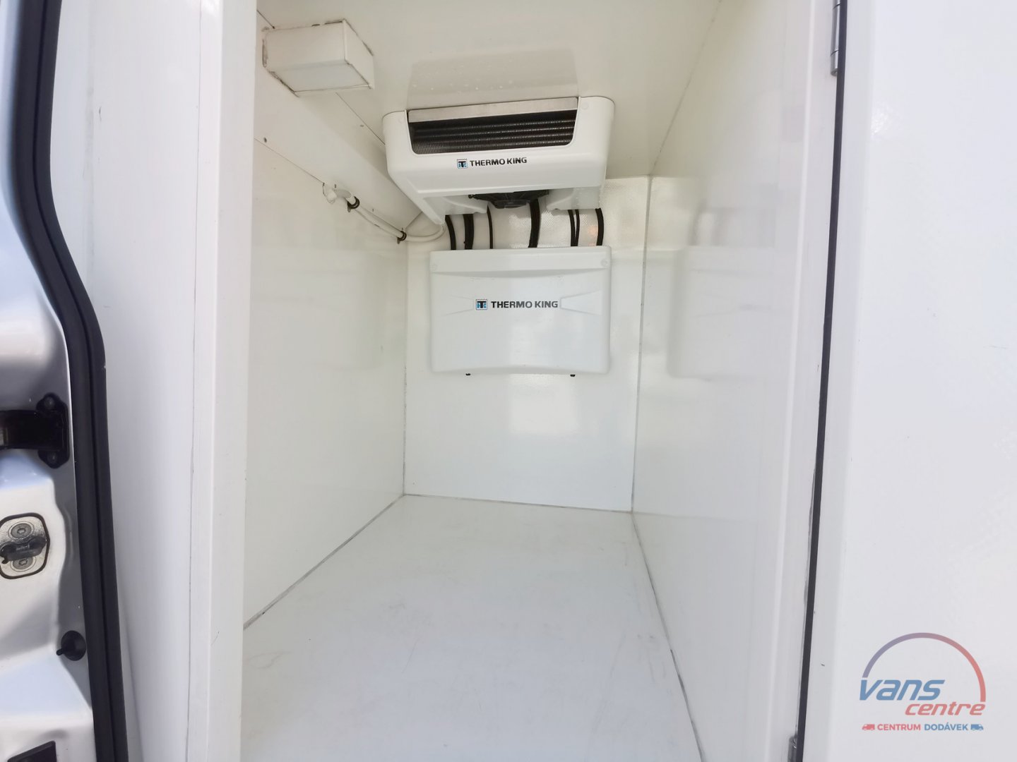 Peugeot EXPERT 1.6HDI/66KW L2H1/ MRAZÍ/CHLADÍ/ 2 KOMORY/ ČR