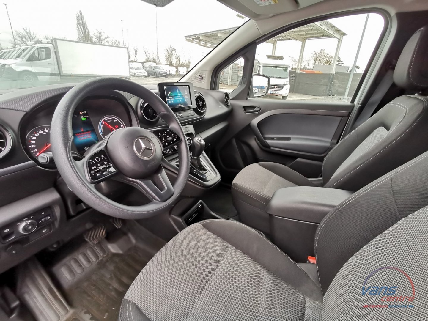 Mercedes-Benz ECITAN/L 90KW/ 45KWH / 75350KM