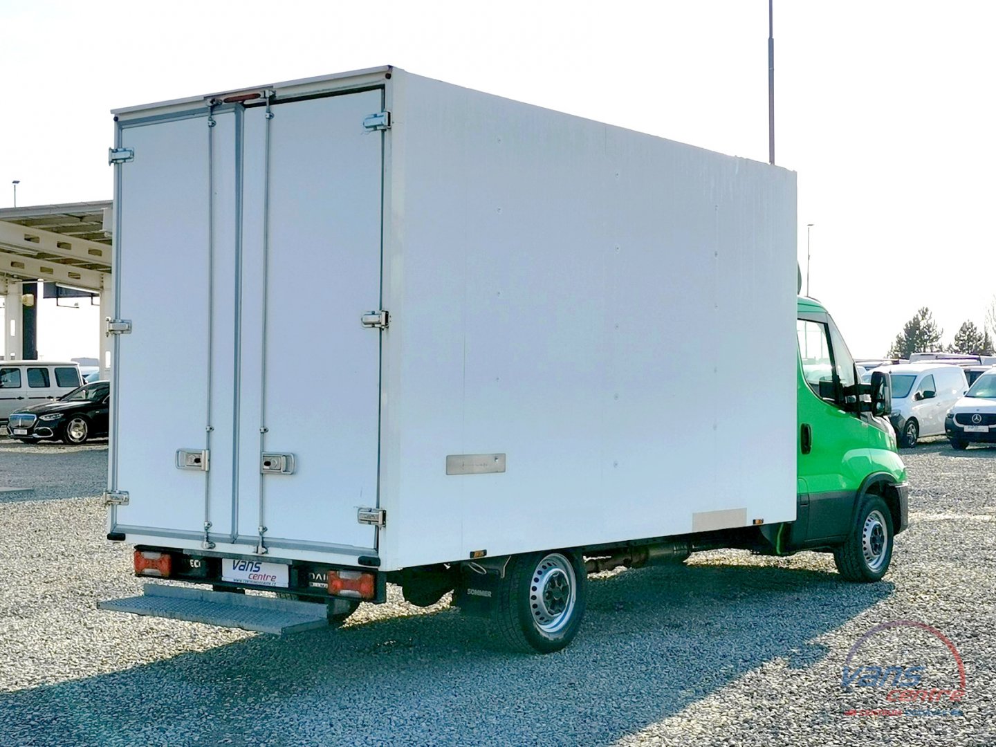 Iveco DAILY 35S14 HI-MATIC/ SKŘÍŇ 8 PALET/ MĚCHY/ KLIMA 