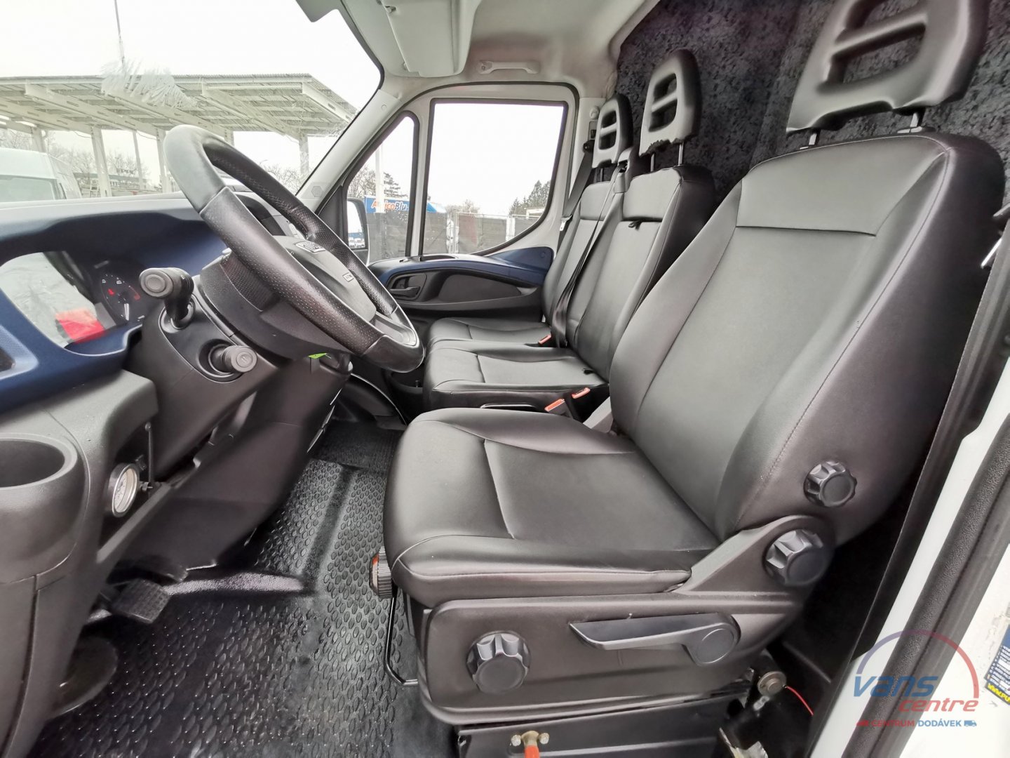 Iveco DAILY 35S18 HI-MATIC/ MAXI XL/ SPANÍ/ MĚCHY