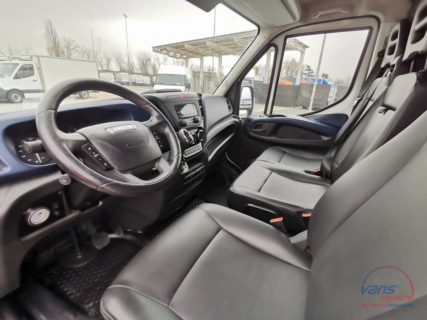 Iveco DAILY 35S18 HI-MATIC/ MAXI XL/ SPANÍ/ MĚCHY