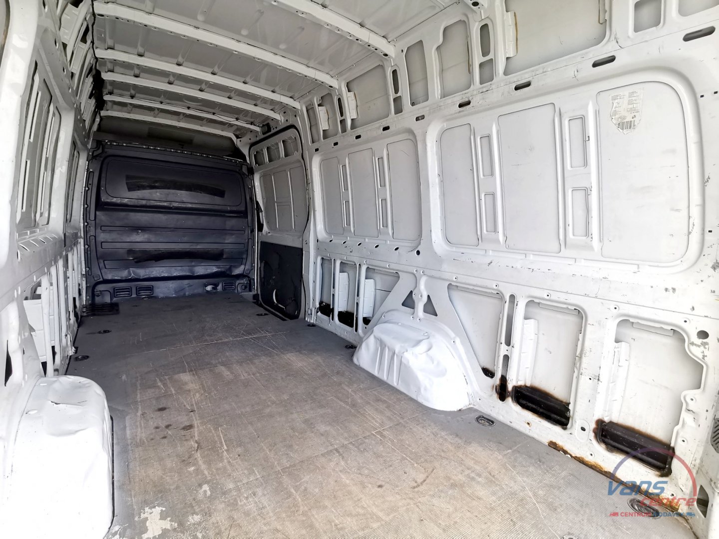 Volkswagen CRAFTER 2.0TDI/100KW MAXI/ KLIMA/ ČR