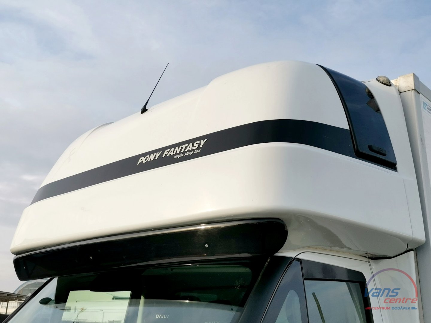 Renault MASTER 165DCI SKŘÍŇ 8 PALET/ HYDR.ČELO