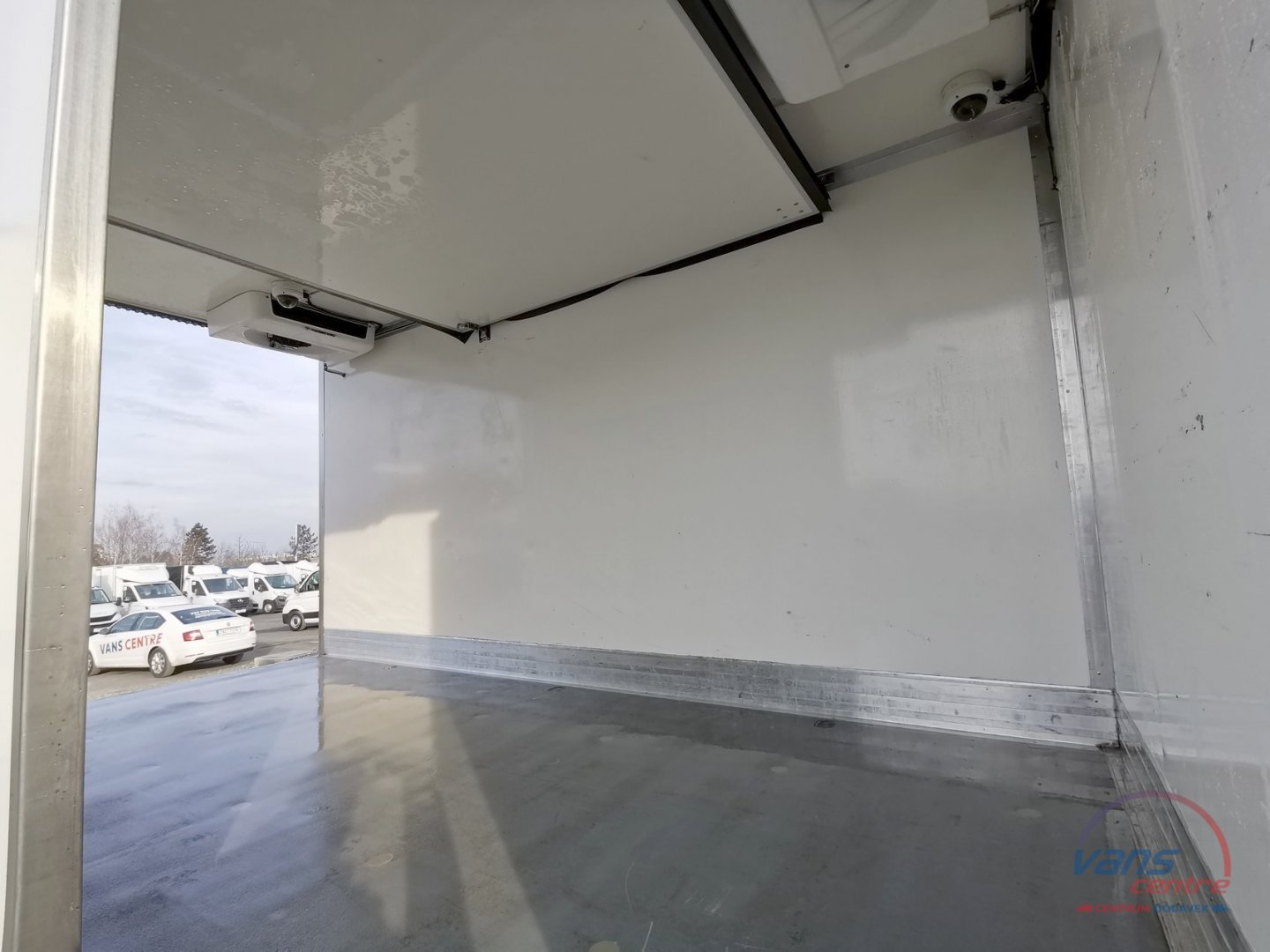 Renault MASTER 165DCI SKŘÍŇ 8 PALET/ HYDR.ČELO
