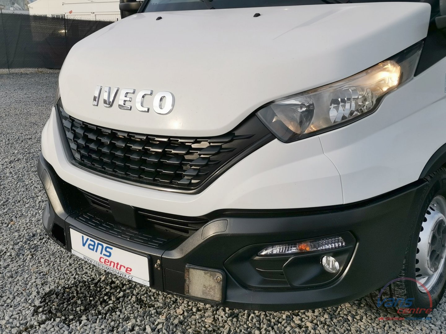 Renault MASTER 165DCI SKŘÍŇ 8 PALET/ HYDR.ČELO