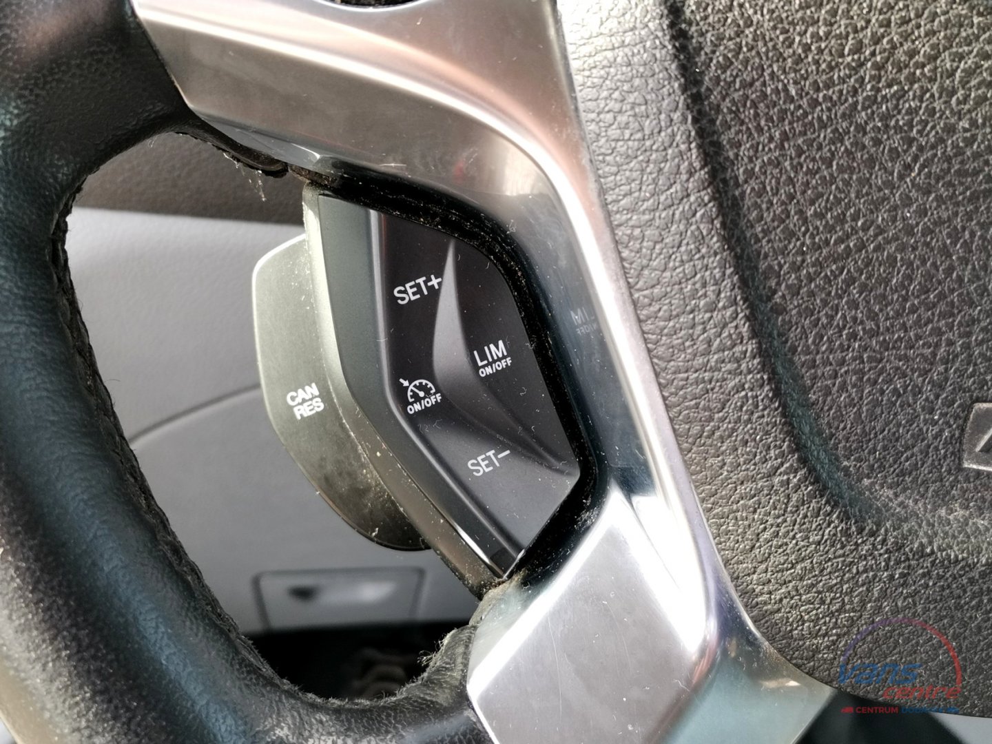 Renault MASTER 2.5DCI/88KW MAXI/ CHLAĎÁK/ KLIMA/ TAŽNÉ