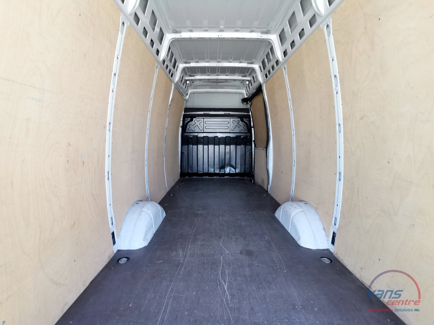 Iveco DAILY 35S16 SUPERMAXI XL/ KLIMA/ TEMPOMAT