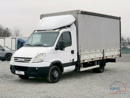 Iveco DAILY 50C15/3.0 SHRNOVACÍ 9 PALET/ TAŽNÉ/ DO 3,5T 