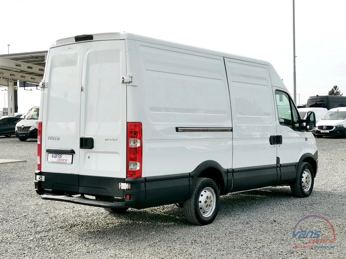 Peugeot BOXER 2.2HDI/96KW L2H2 MRAZÍ/CHLADÍ/ 380V/ TAŽNÉ/ ČR