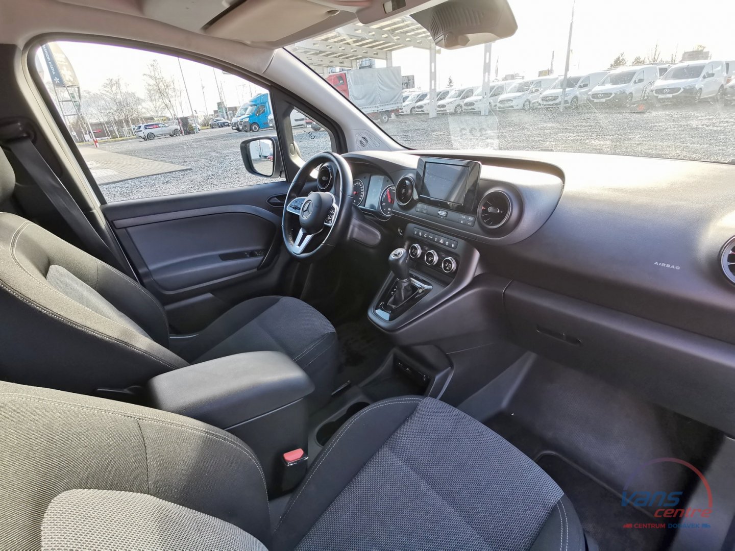 Mercedes-Benz ECITAN 90KW/ 45KWH/ PLNÁ VÝBAVA!/ 92130KM