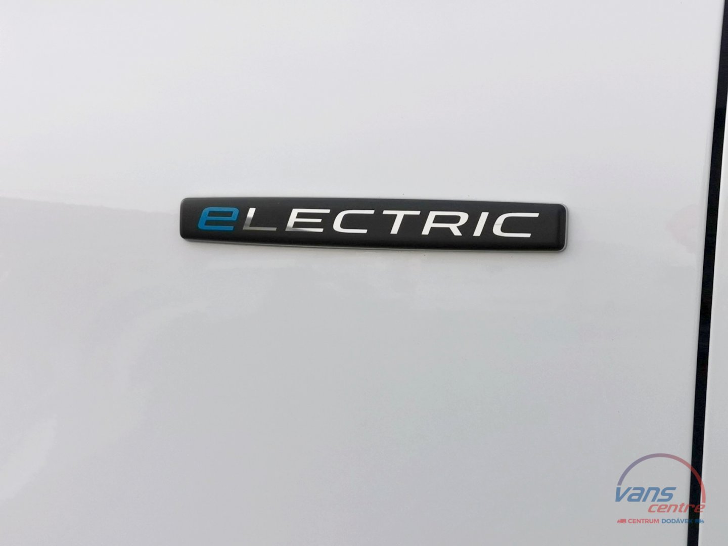 Mercedes-Benz ECITAN 90KW/ 45KWH/ PLNÁ VÝBAVA!/ 92130KM