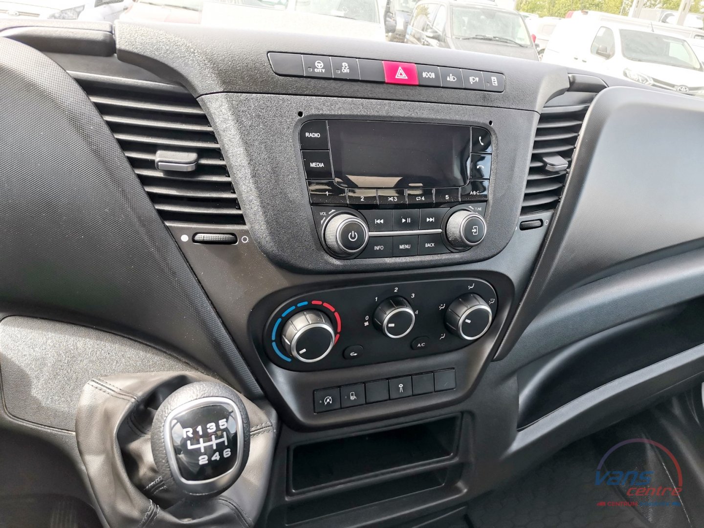 Renault MASTER 170DCI VALNÍK 10 PALET/ MĚCHY/ KLIMA