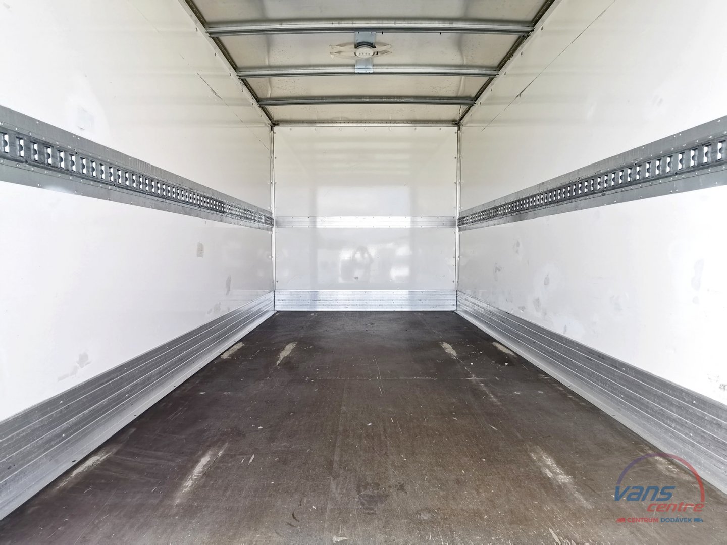Renault MASTER 170DCI VALNÍK 10 PALET/ MĚCHY/ KLIMA