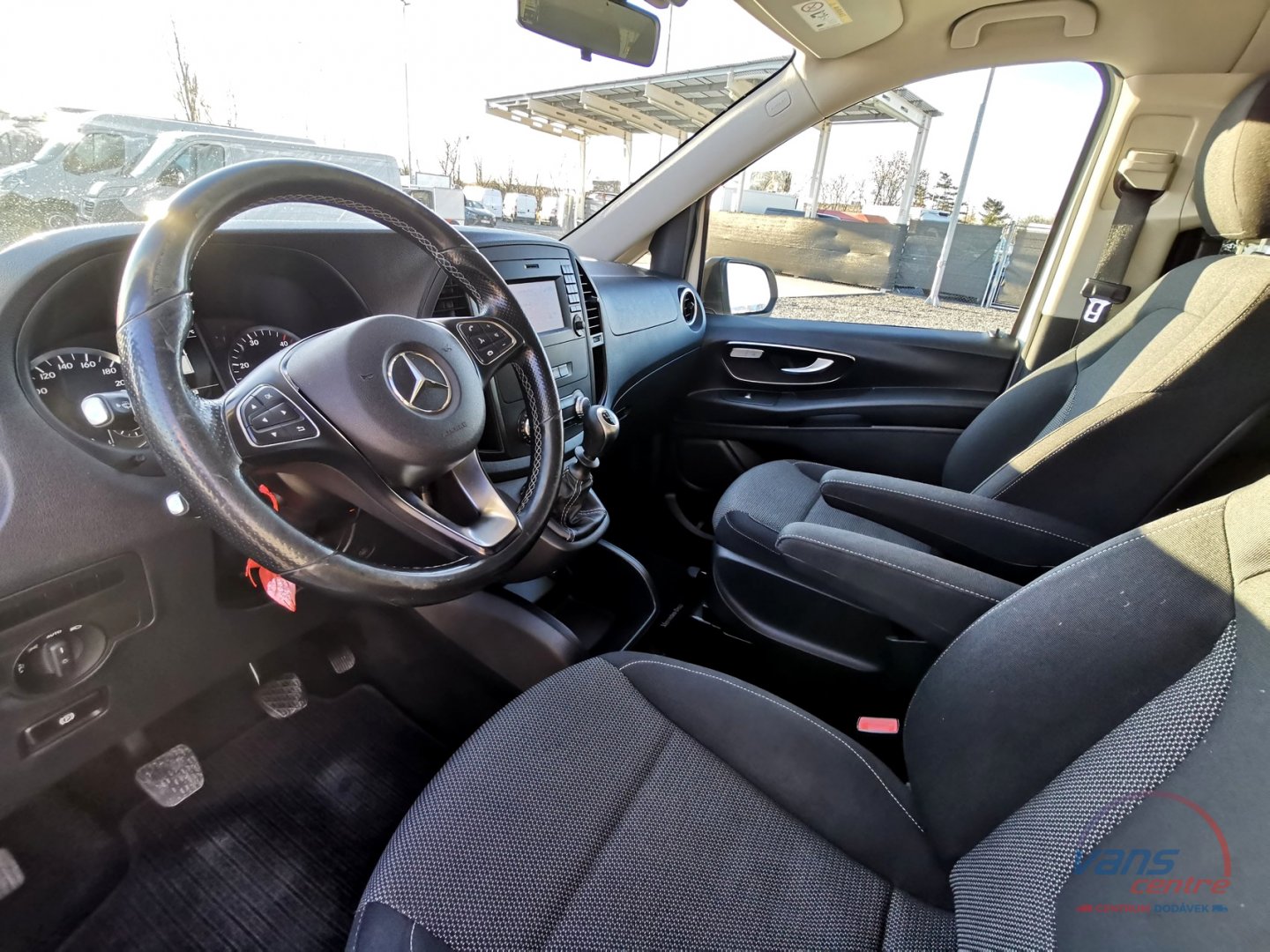 Mercedes-Benz VITO 111CDI/L TOURER 5 MÍST/ KLIMA/ NAVI/ LED 