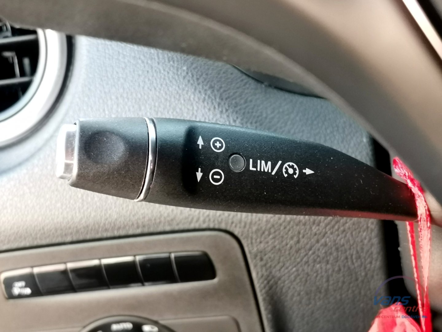 Mercedes-Benz VITO 111CDI/L TOURER 5 MÍST/ KLIMA/ NAVI/ LED 