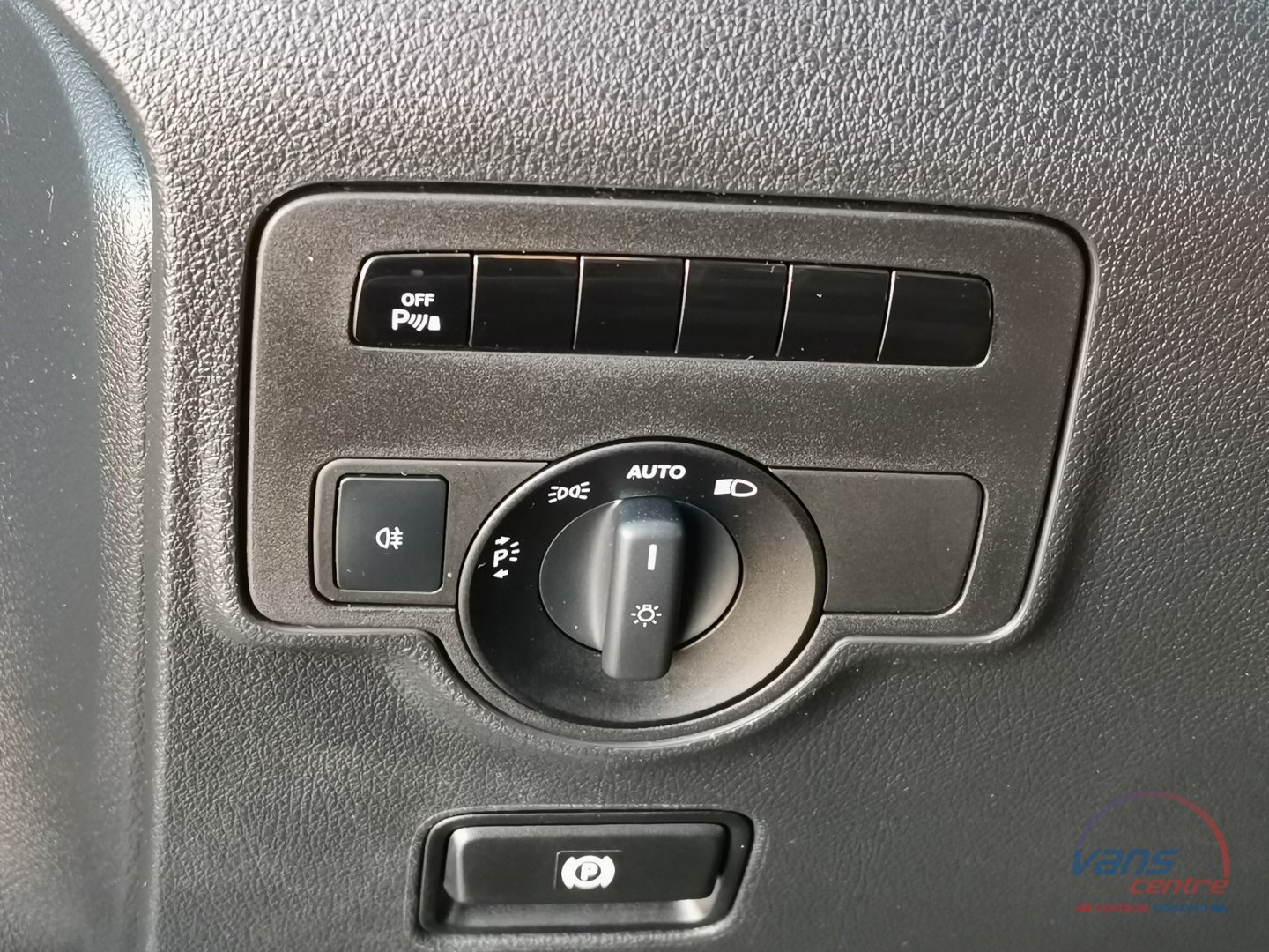 Mercedes-Benz VITO 111CDI/L TOURER 5 MÍST/ KLIMA/ NAVI/ LED 
