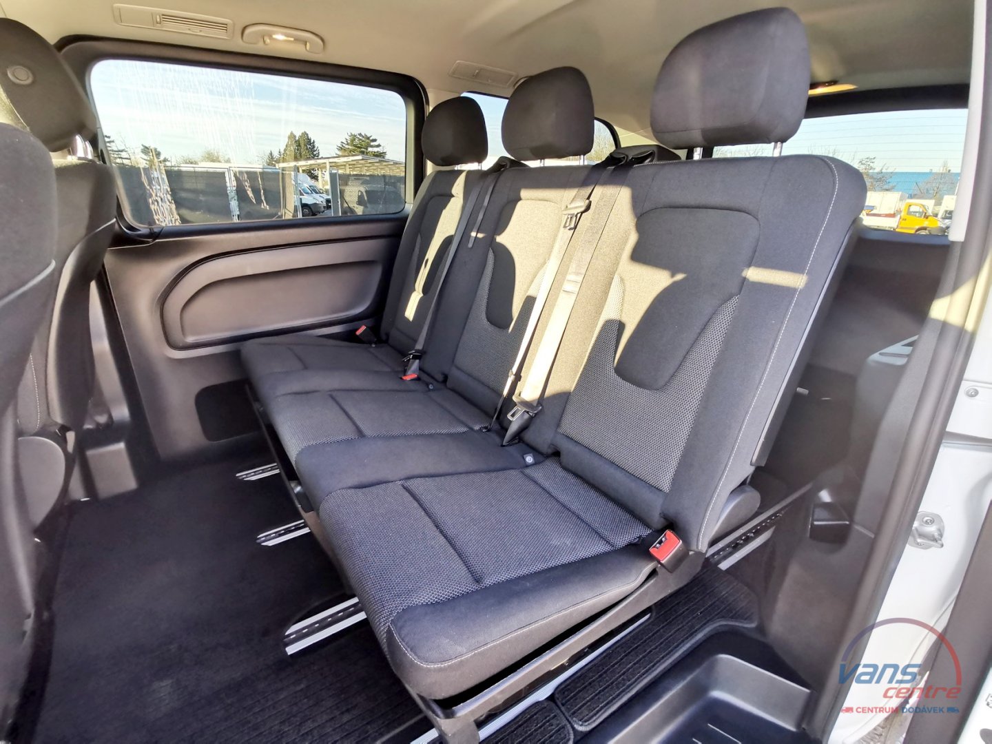 Mercedes-Benz VITO 111CDI/L TOURER 5 MÍST/ KLIMA/ NAVI/ LED 