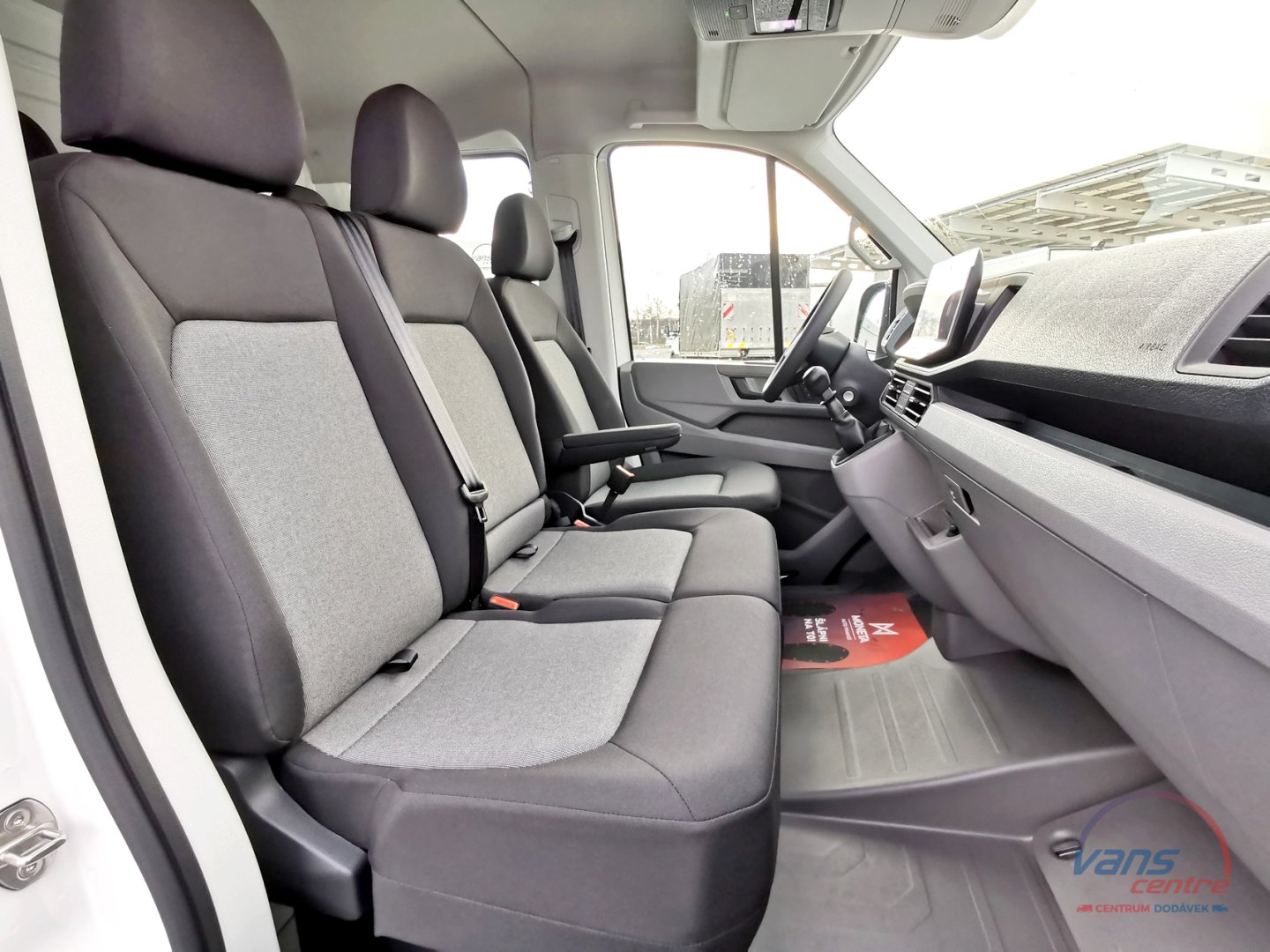 Volkswagen CRAFTER 2.0TDI/130KW VALNÍK 3,5M/ 7 MÍST/ NOVÉ/ZÁRUKA