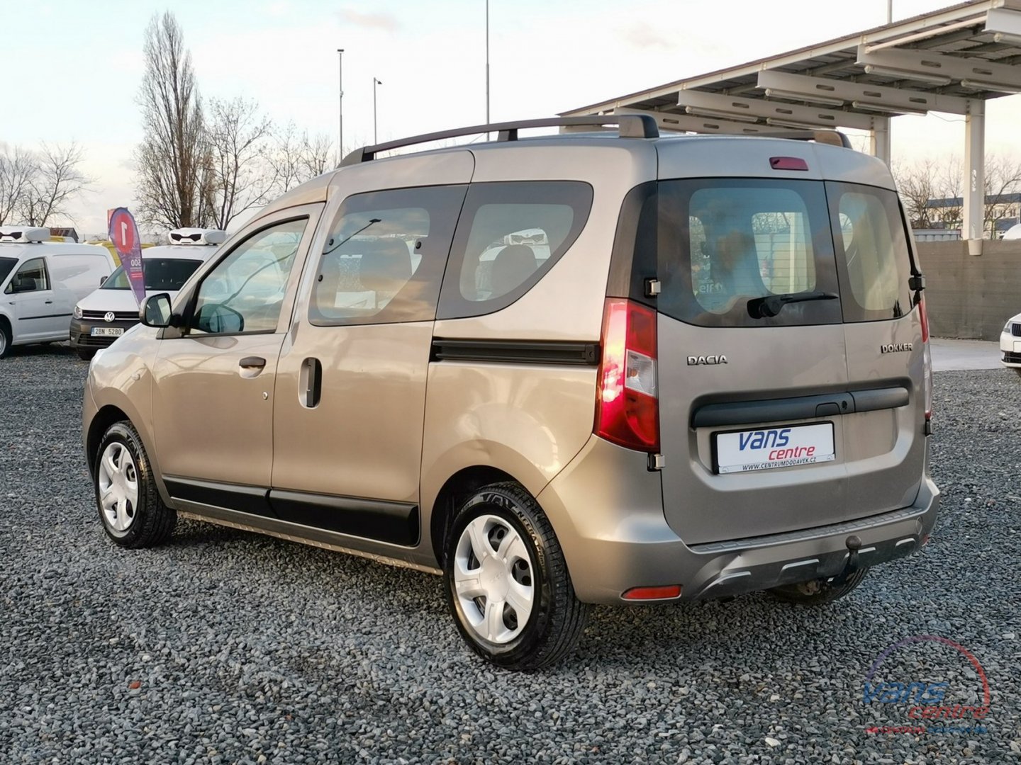 Dacia DOKKER 1.6/61KW 5 MÍST/ KLIMA/ TAŽNÉ/ ČR