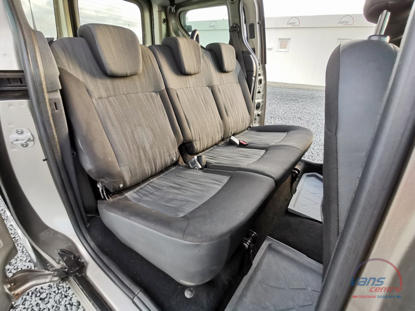 Dacia DOKKER 1.6/61KW 5 MÍST/ KLIMA/ TAŽNÉ/ ČR