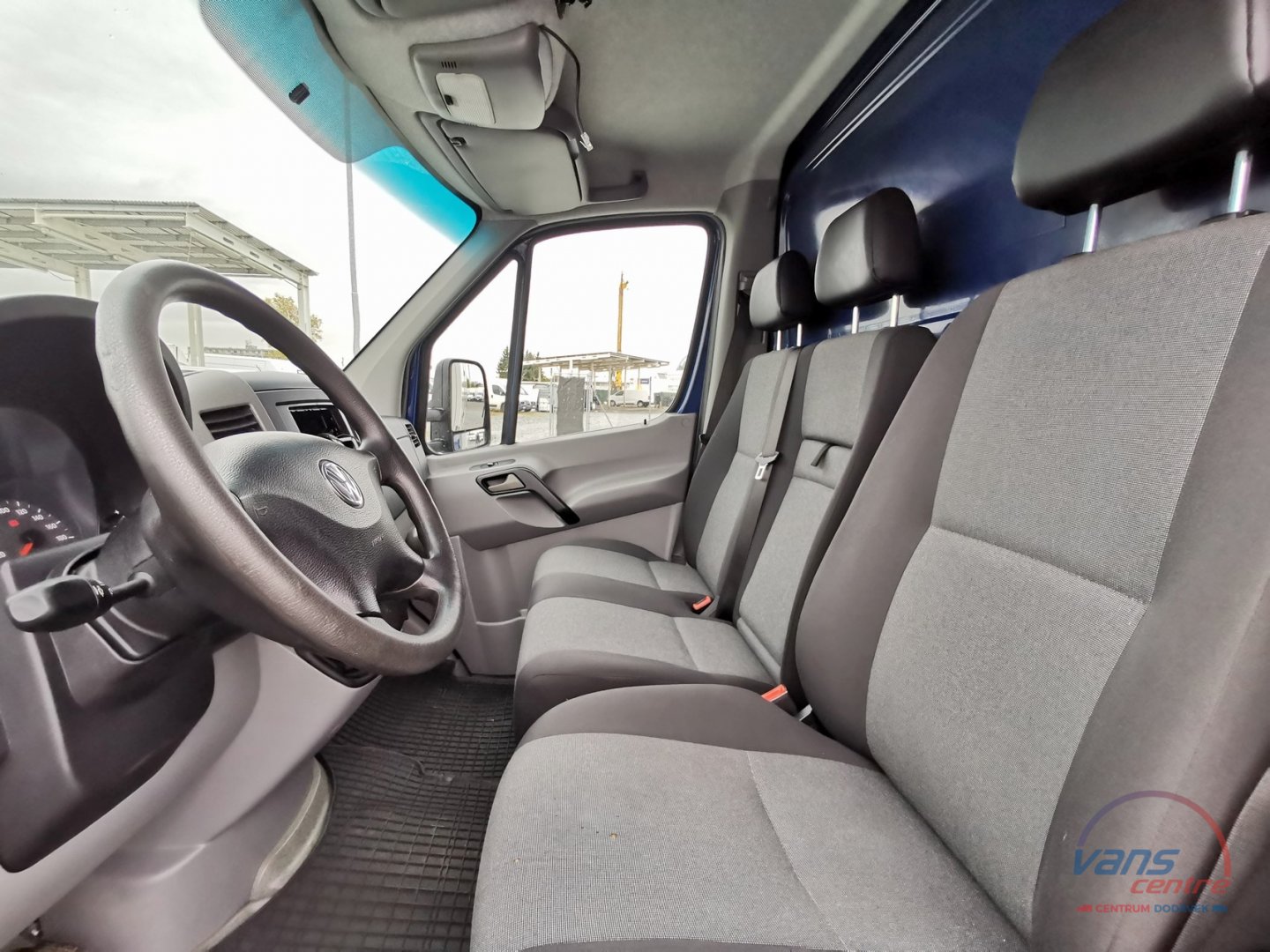 Volkswagen CRAFTER 2.0TDI/103KW SKŘÍŇ/ CHLAĎÁK/ 2 KOMORY/ MĚCHY