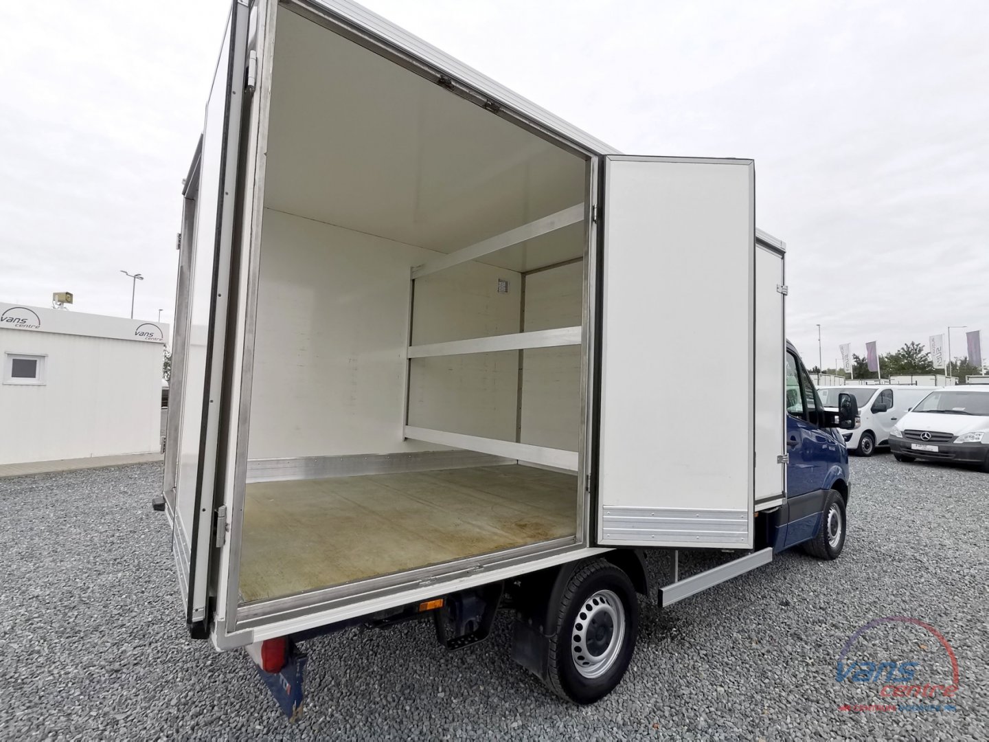 Volkswagen CRAFTER 2.0TDI/103KW SKŘÍŇ/ CHLAĎÁK/ 2 KOMORY/ MĚCHY