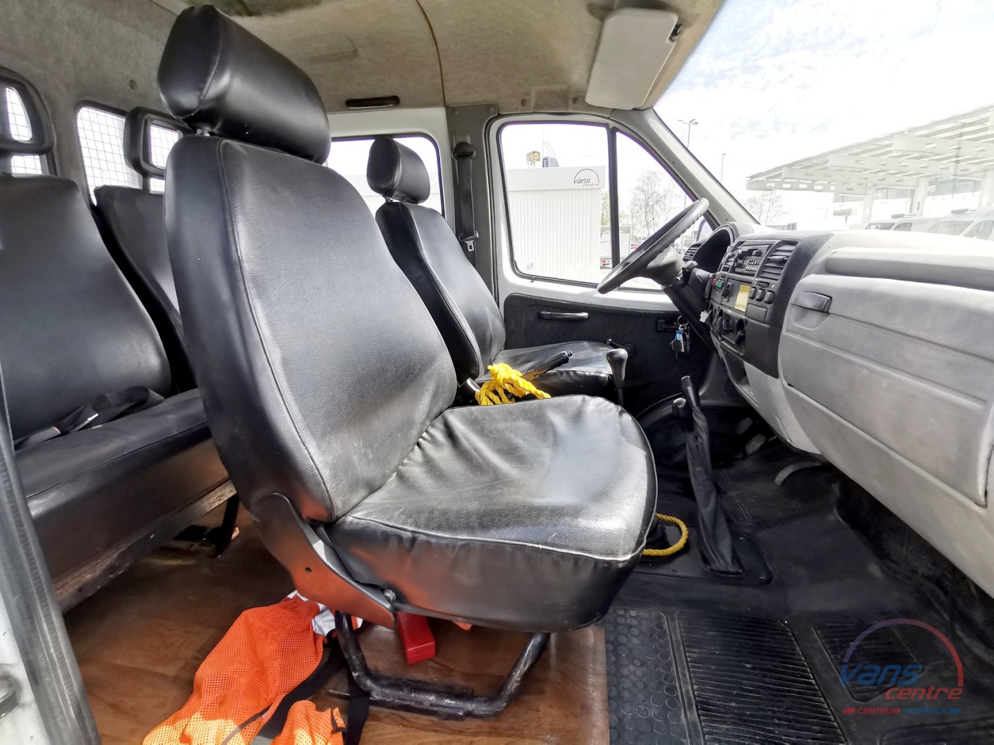Ford TRANSIT 2.0TDCI/96KW VALNÍK 2,8M/ 7 MÍST/ TAŽNÉ/ 47625KM