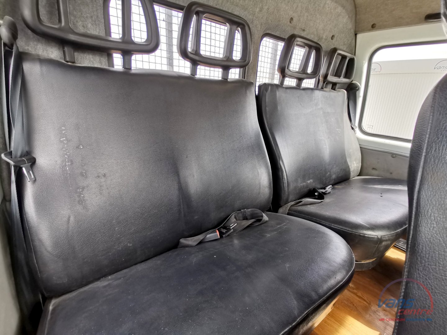 Ford TRANSIT 2.0TDCI/96KW VALNÍK 2,8M/ 7 MÍST/ TAŽNÉ/ 47625KM