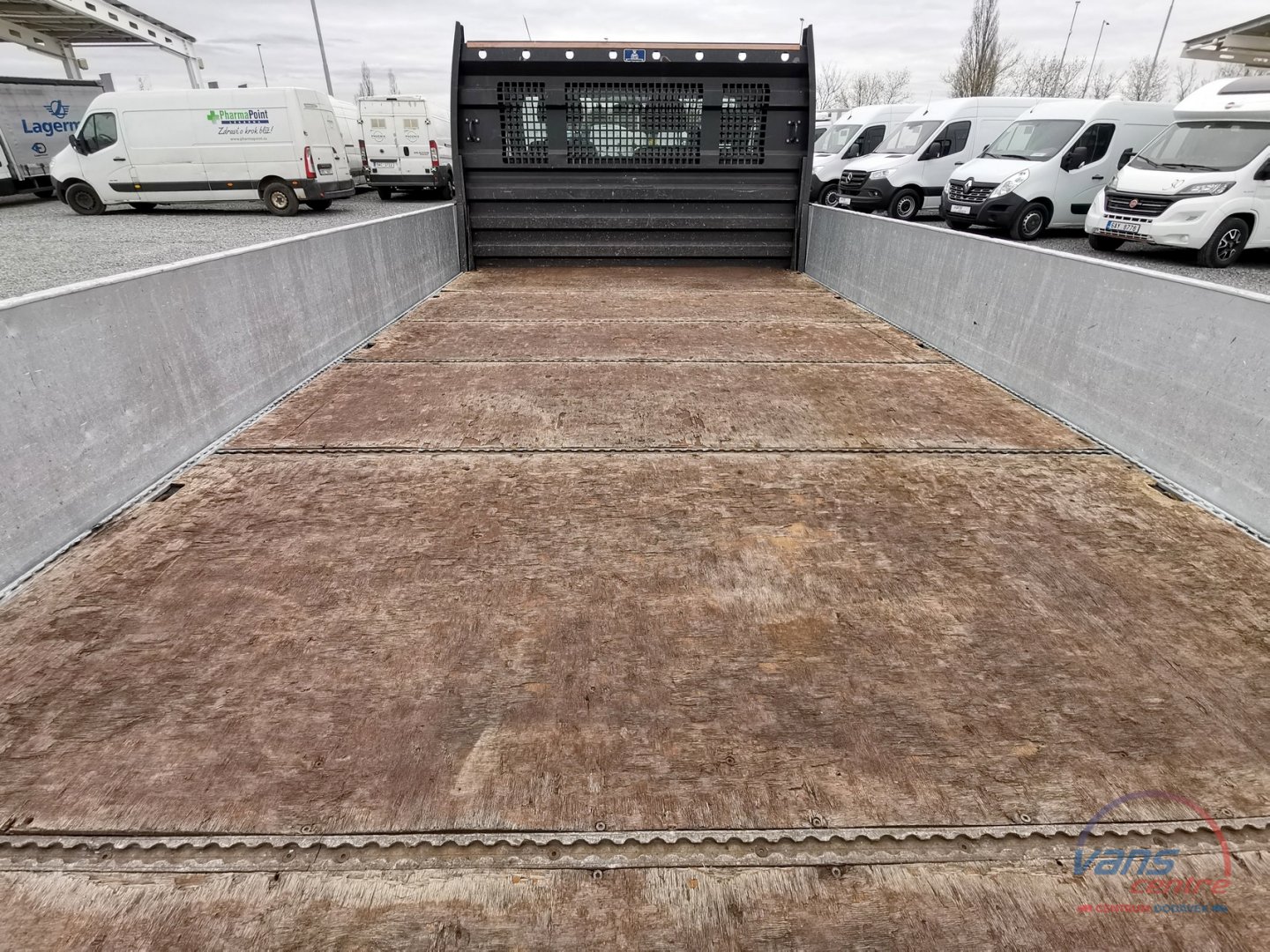 Ford TRANSIT 2.2TDCI/92KW VALNÍK 4,1M/ TAŽNÉ 2,8T