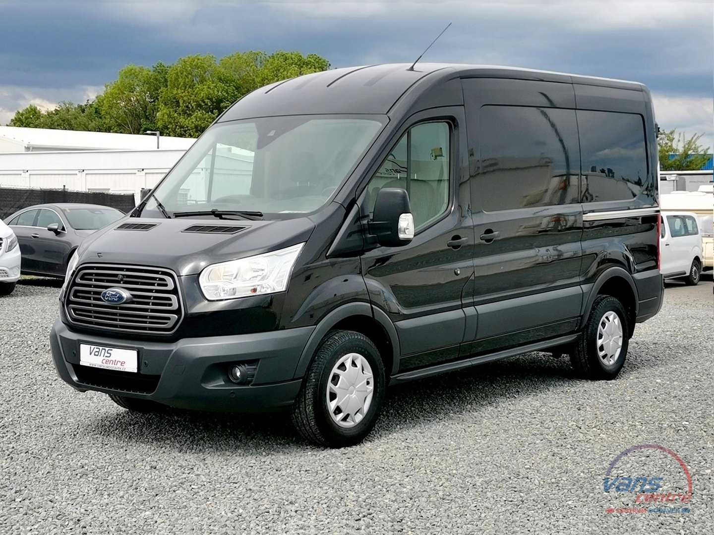 Ford TRANSIT 2.2TDCI/74KW L2H2/ 2 BOČNÍ DVEŘE/ KLIMA/ TAŽNÉ