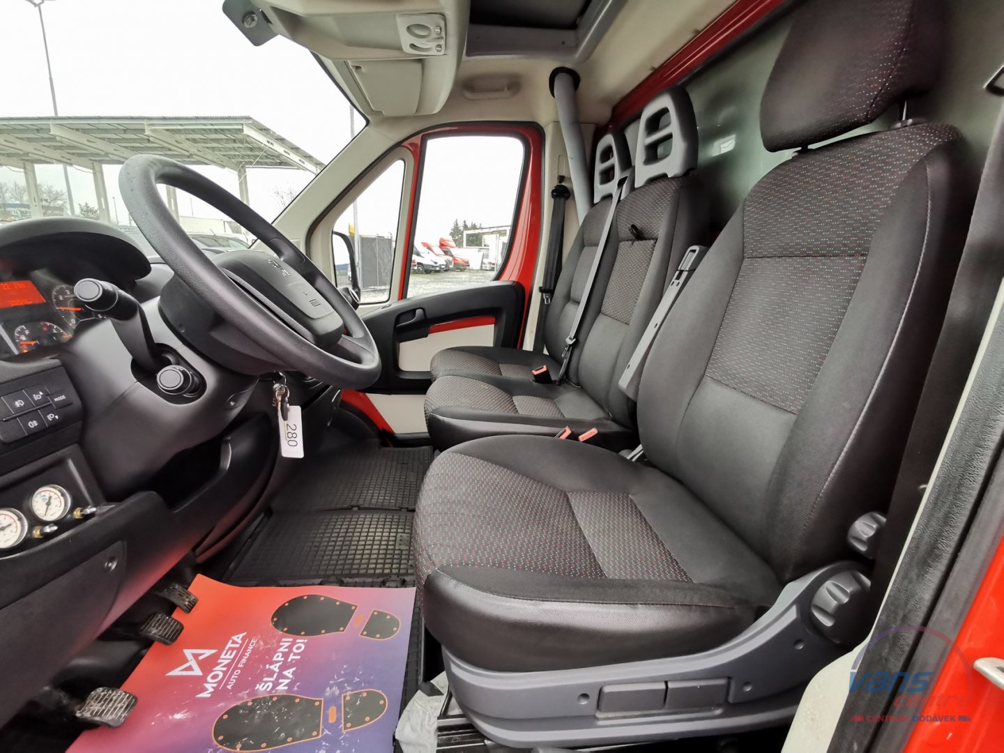 Peugeot BOXER 2.0HDI/120KW VALNÍK 10 PALET/ MĚCHY/ ČR 