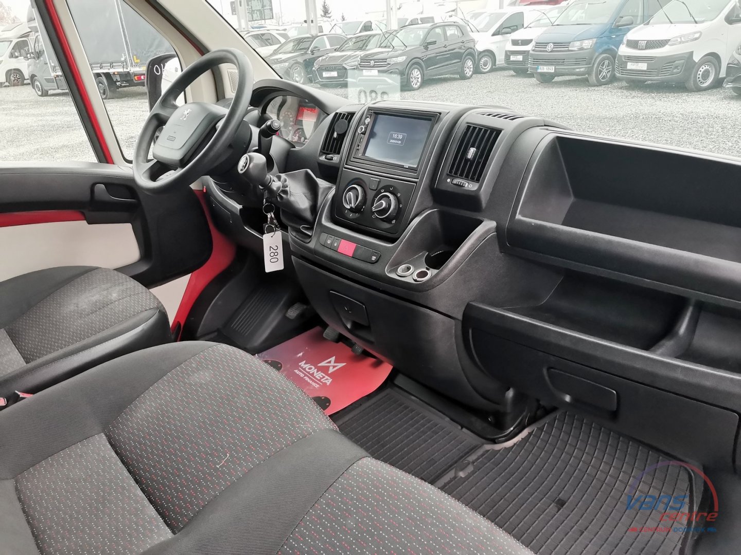 Peugeot BOXER 2.0HDI/120KW VALNÍK 10 PALET/ MĚCHY/ ČR 
