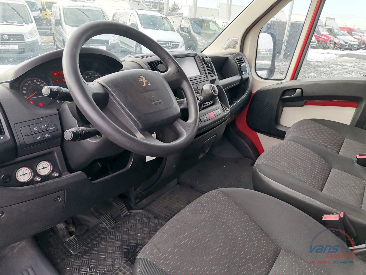 Peugeot BOXER 2.0HDI/120KW VALNÍK 10 PALET/ MĚCHY/ ČR 