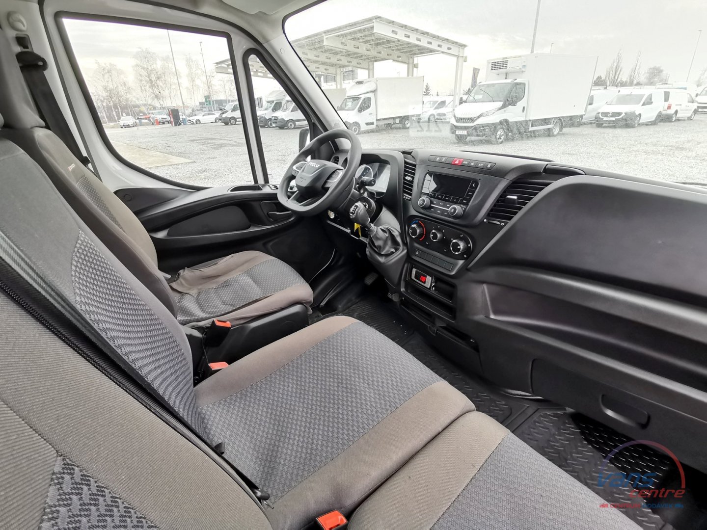 Iveco DAILY 35S18 MAXI XL/CHLADÍ/TOPÍ/ TISK/ MĚCHY/ ČR 