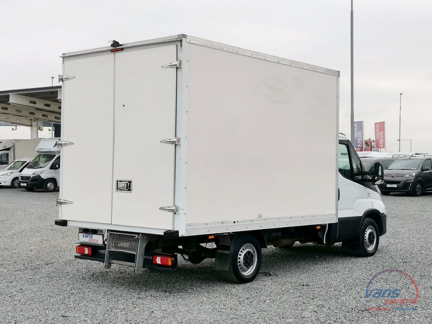 Iveco DAILY 35S14 SKŘÍŇ 7 PALET/ KLIMA/ ČR/ 1.MAJ.