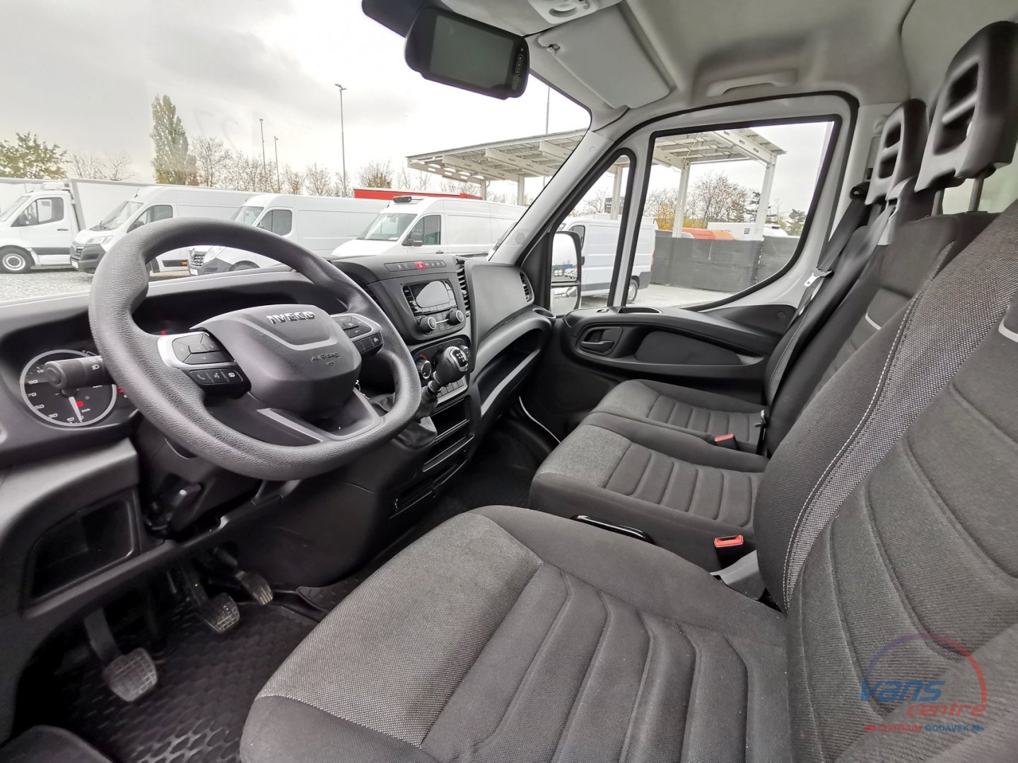 Iveco DAILY 35S14 SKŘÍŇ 7 PALET/ KLIMA/ ČR/ 1.MAJ.