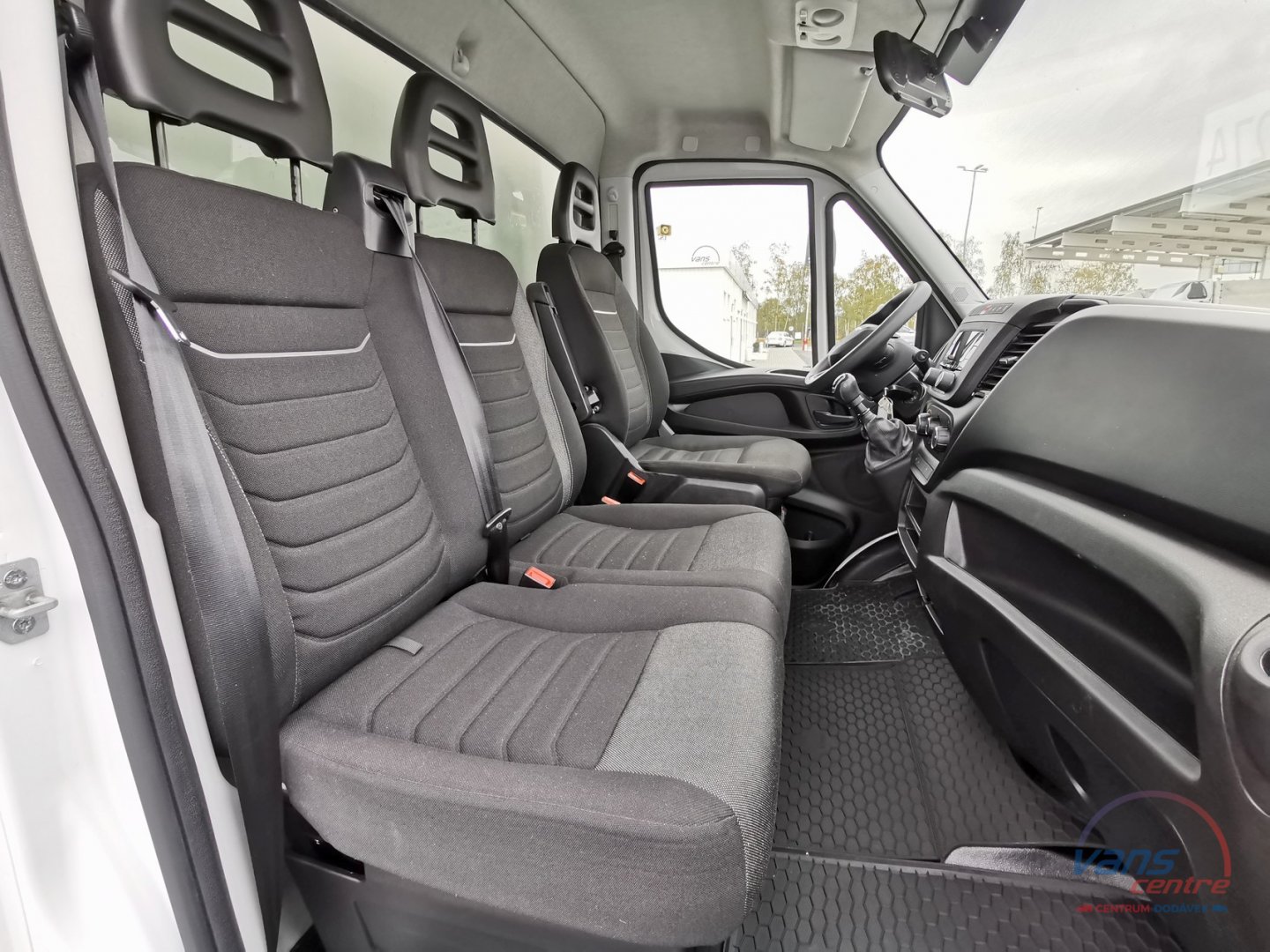 Iveco DAILY 35S14 SKŘÍŇ 7 PALET/ KLIMA/ ČR/ 1.MAJ.