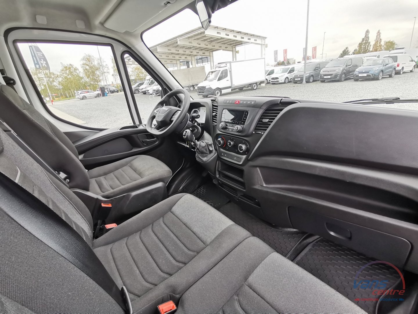 Ford TRANSIT 2.4TDCI/85KW MRAZÍ/CHLADÍ/ 7 PALET/ ČR