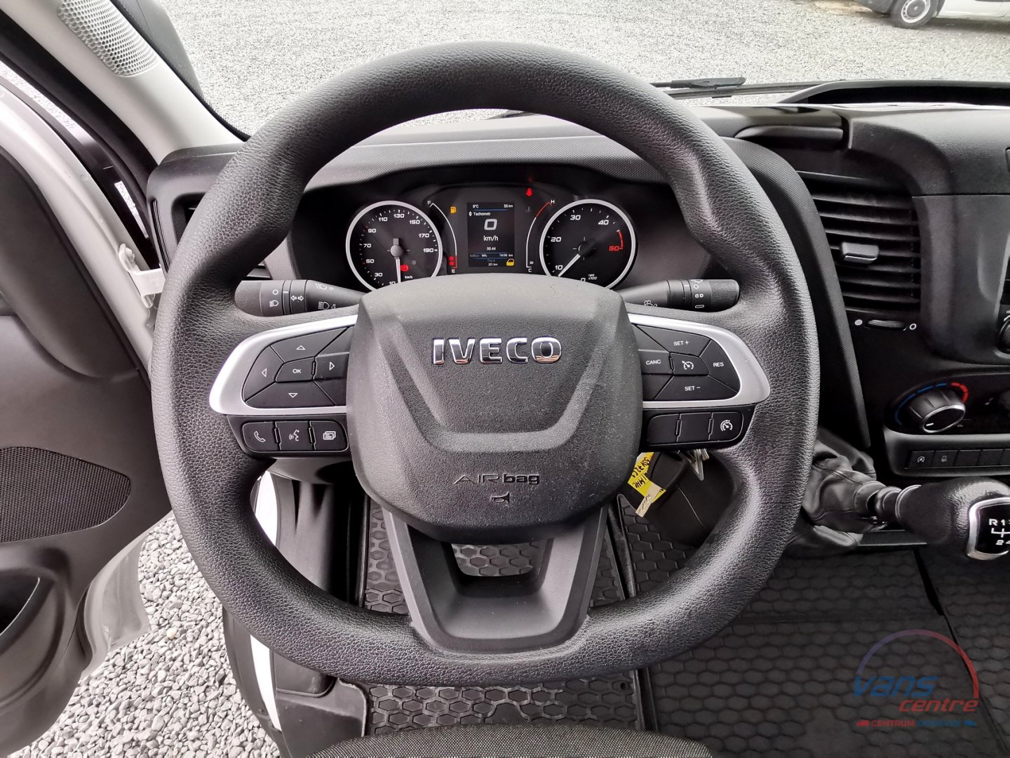 Iveco DAILY 35S14 SKŘÍŇ 7 PALET/ KLIMA/ ČR/ 1.MAJ.