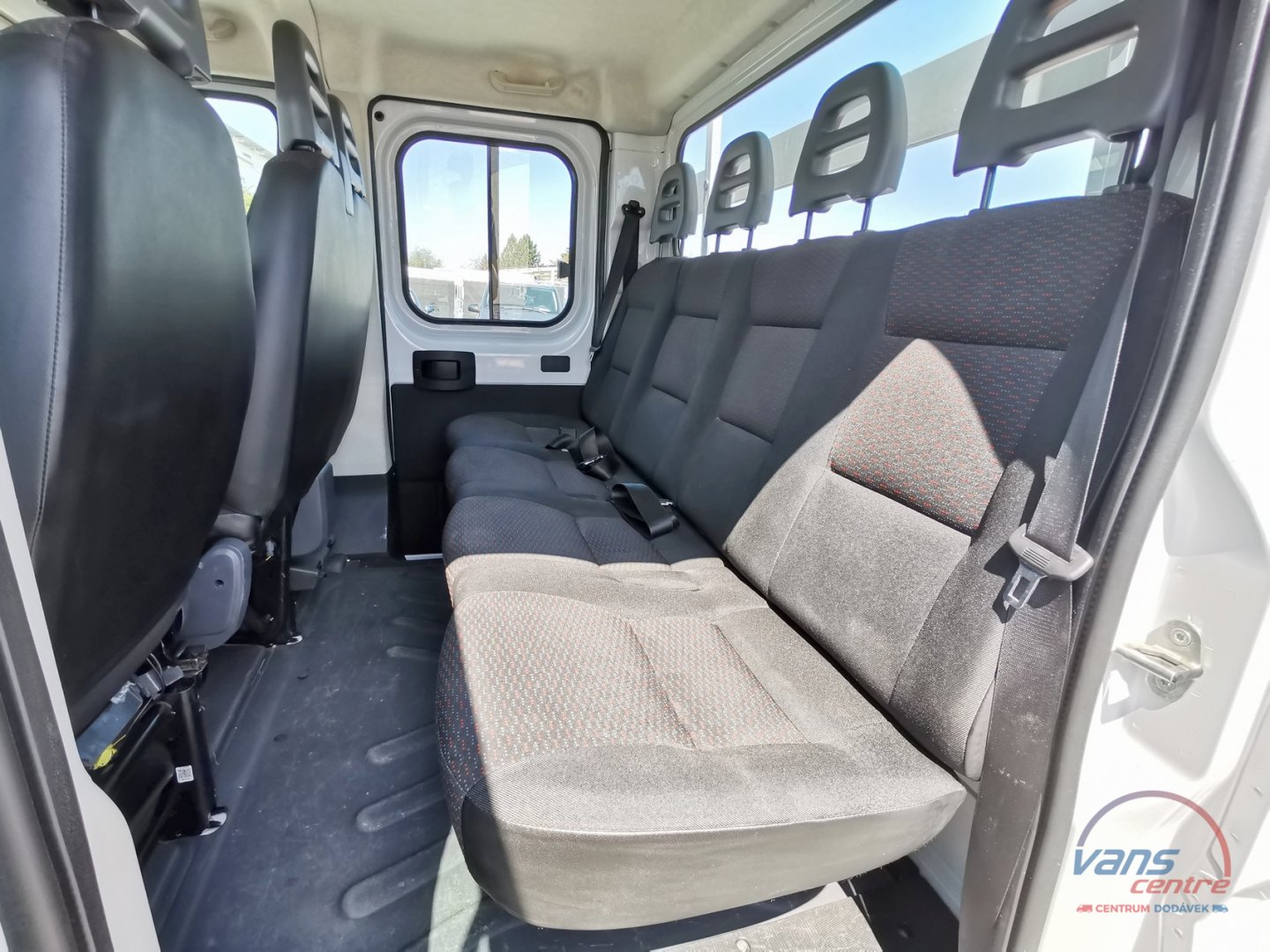 Ford TRANSIT CUSTOM 2.0TDCI/96KW L2H1/ PLNÁ VÝBAVA/ 6435KM 