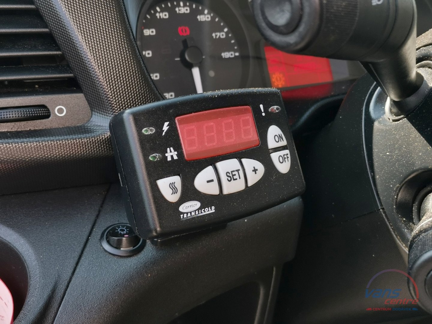 Iveco DAILY 72C18 MRAZÍ/CHLADÍ/MASO VE VISU/ 380V