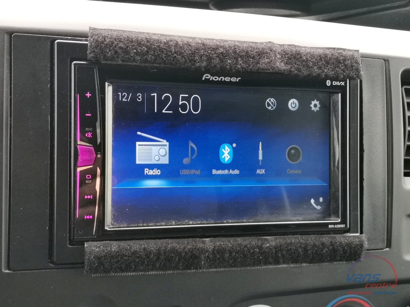 Ford TRANSIT 2.2TDCI/92KW L1H1/ KLIMA/ TEMPOMAT/ TAŽNÉ 