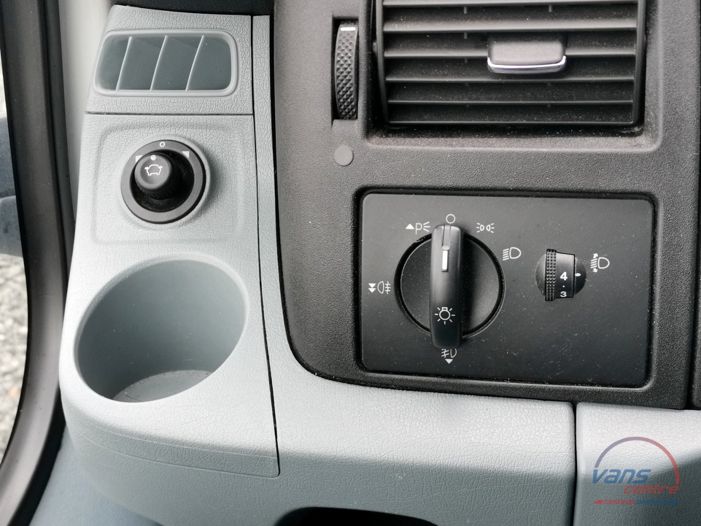 Ford TRANSIT 2.2TDCI/92KW L1H1/ KLIMA/ TEMPOMAT/ TAŽNÉ 