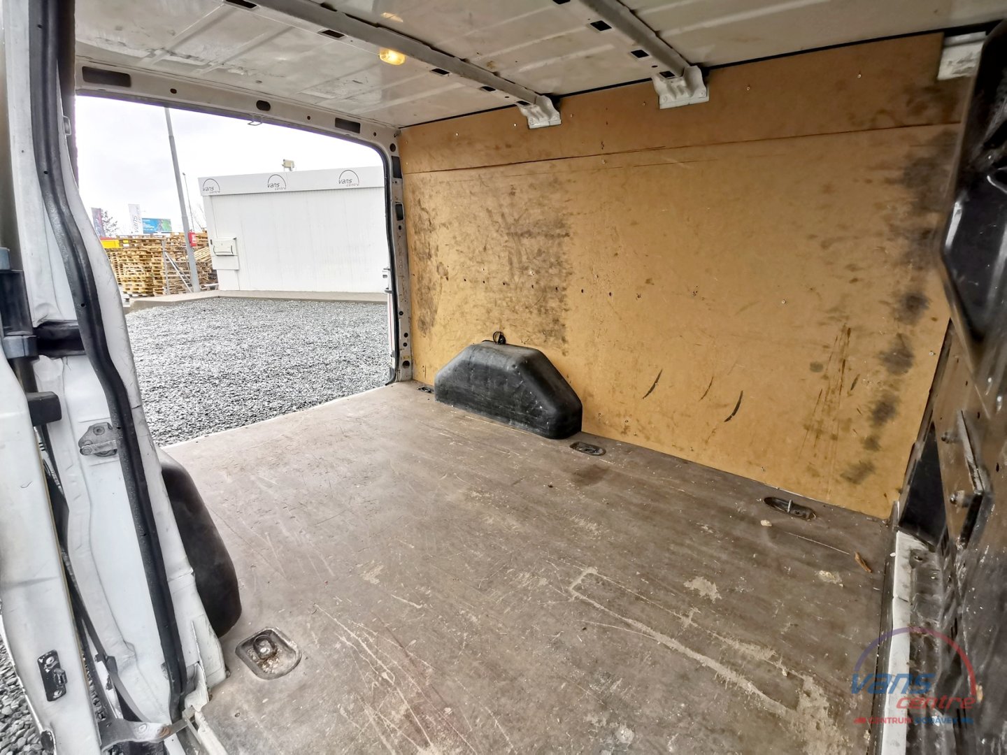 Ford TRANSIT 2.2TDCI/92KW L1H1/ KLIMA/ TEMPOMAT/ TAŽNÉ 