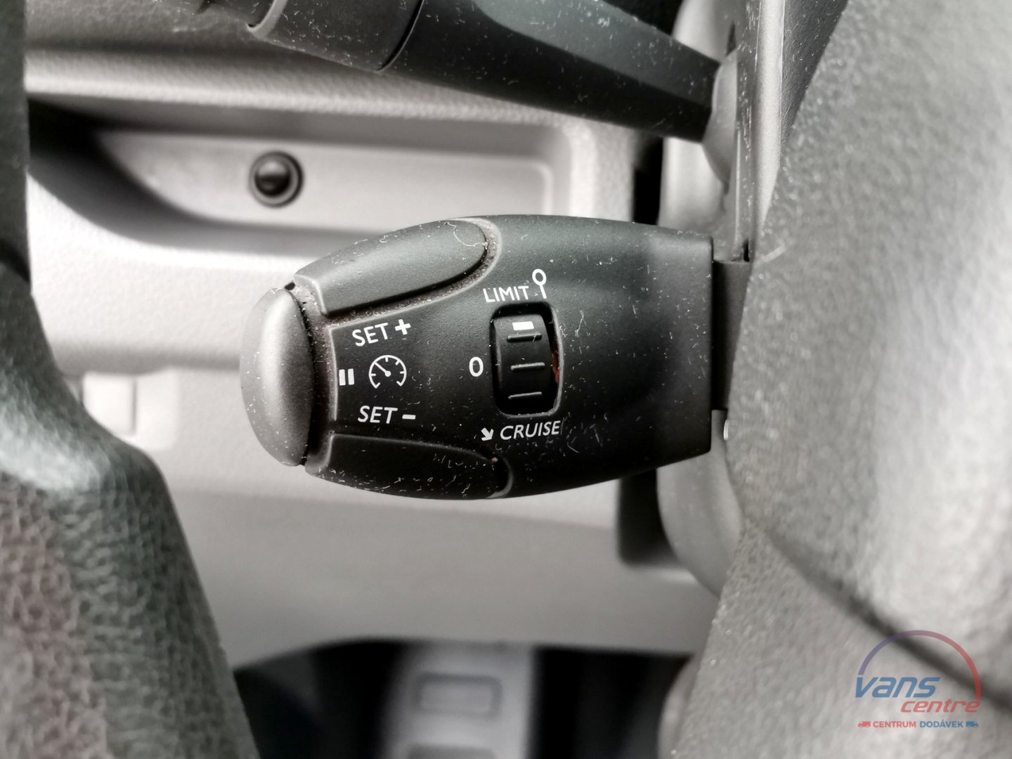 Peugeot EXPERT 1.6HDI/85KW L1H1/ 5 MÍST/ KLIMA/ TAŽNÉ