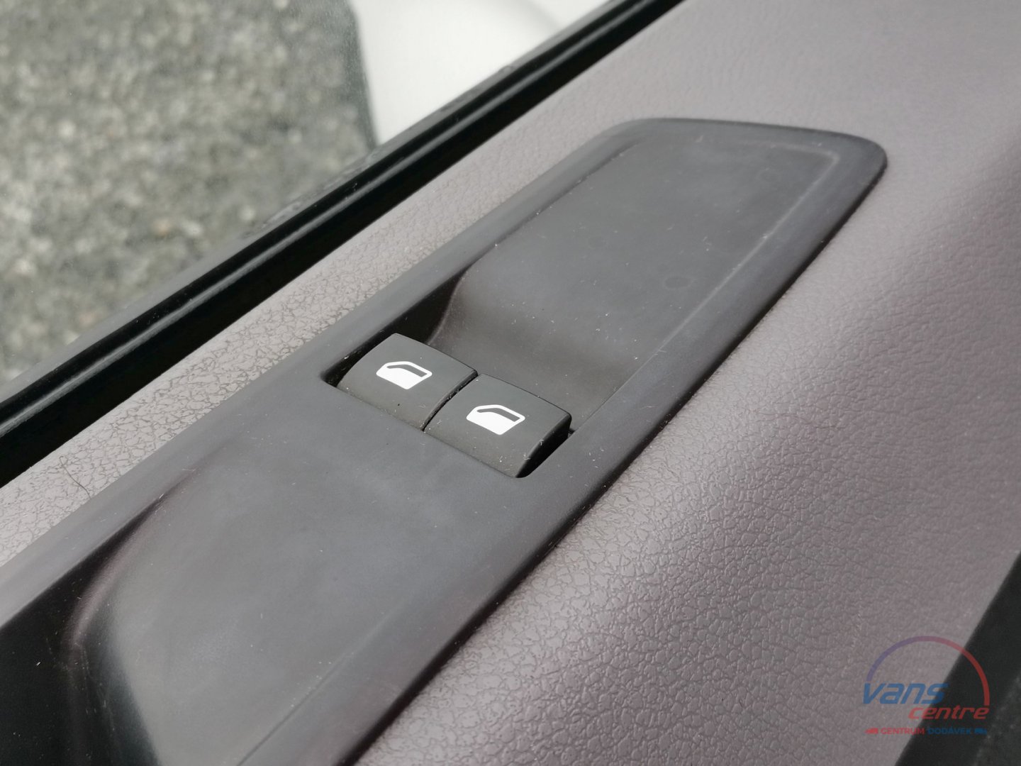 Peugeot EXPERT 1.6HDI/85KW L1H1/ 5 MÍST/ KLIMA/ TAŽNÉ