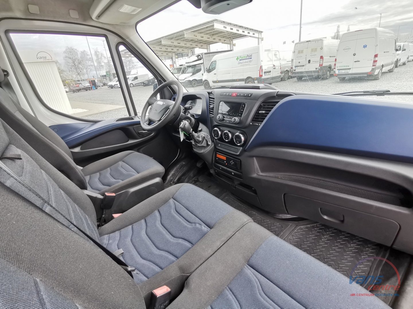 Iveco DAILY 35S18 STŘEDNÍ/ KLIMA/ TAŽNÉ/ ČR