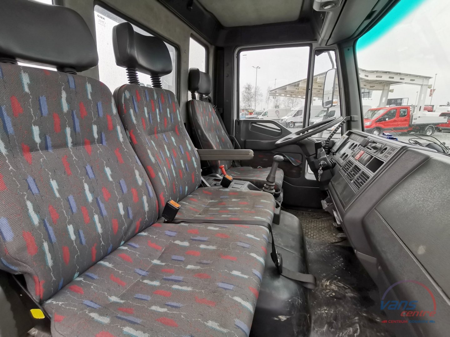 Iveco DAILY 35S18 HI-MATIC/ MRAZÁK/ 220V/ 2 KOMORY