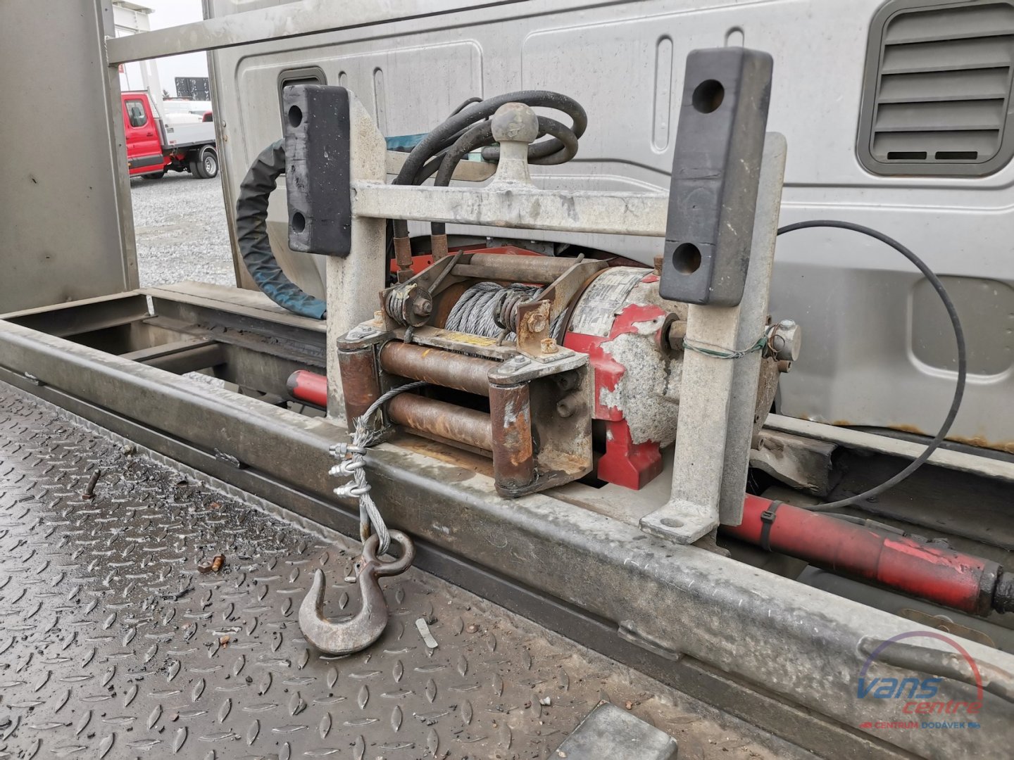 Iveco DAILY 35S18 HI-MATIC/ MRAZÁK/ 220V/ 2 KOMORY