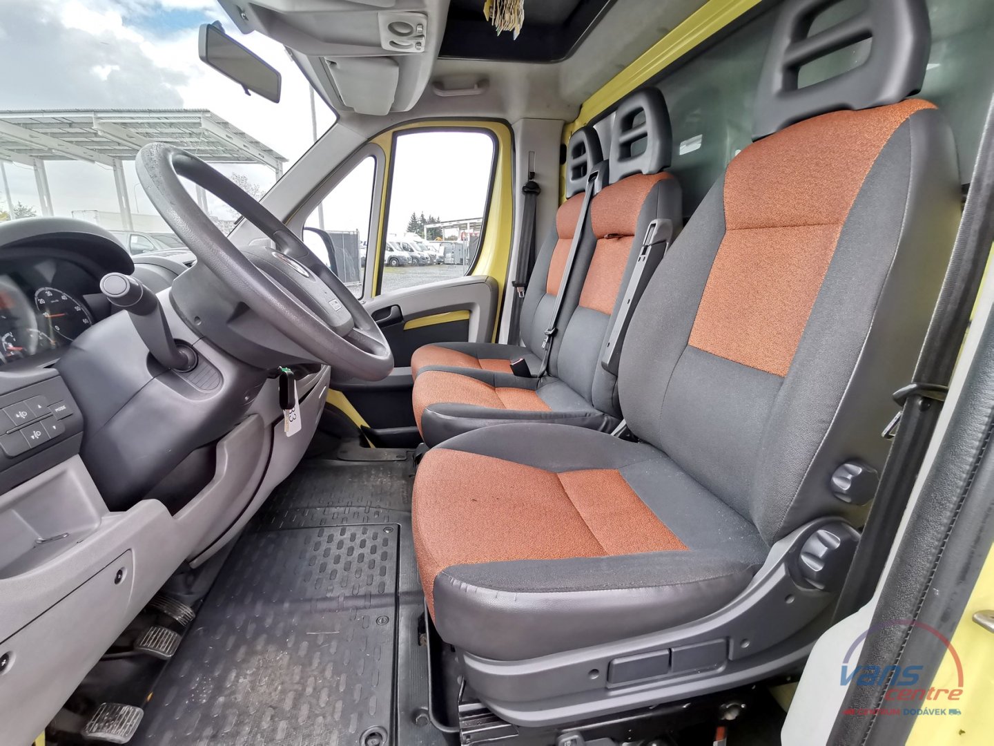 Fiat DUCATO 160MJET VALNÍK 8 PALET/ NEZ.TOPENÍ/ KLIMA/ TAŽNÉ 